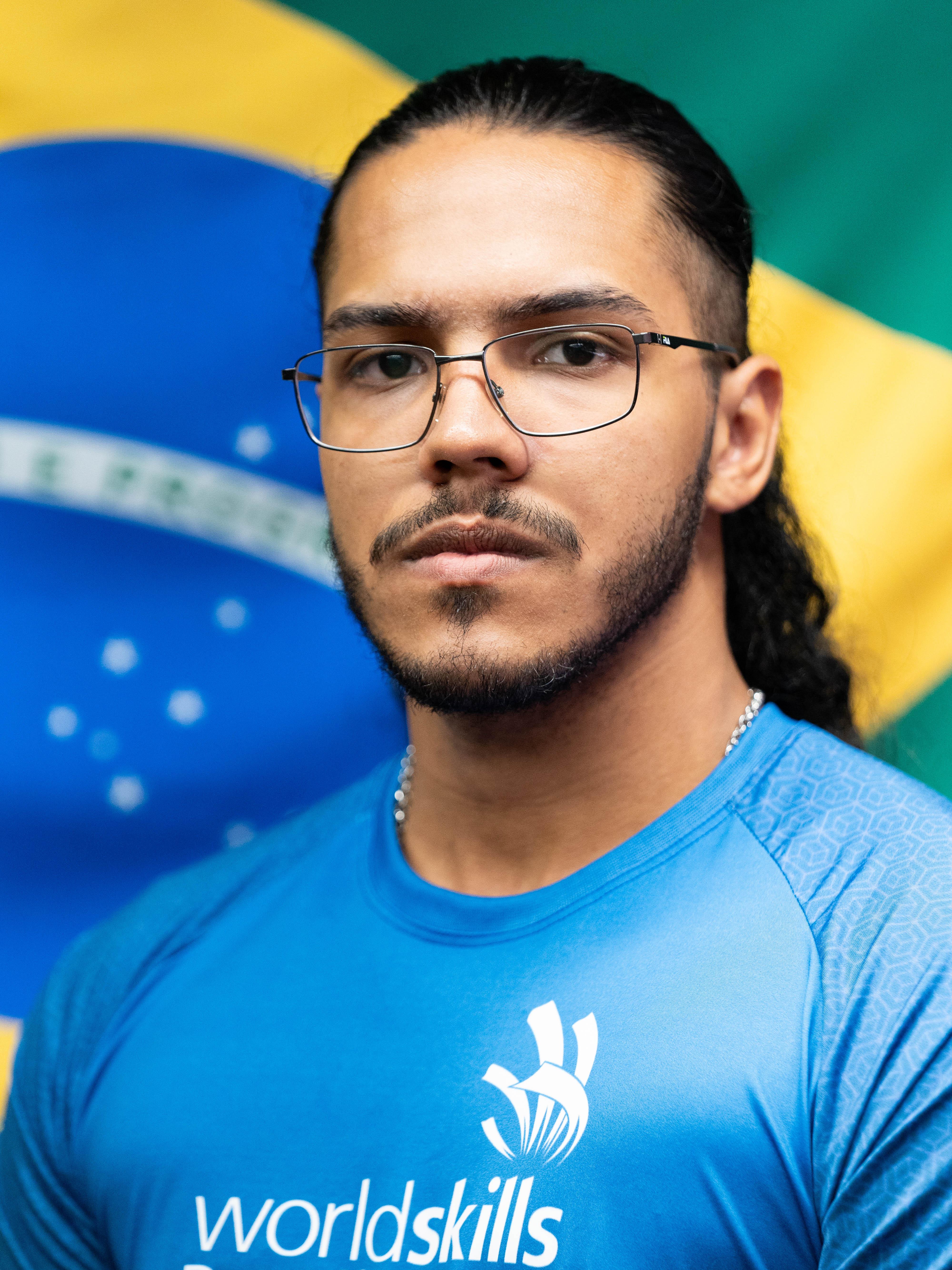 Portrait of Rodrigo Farias Santos