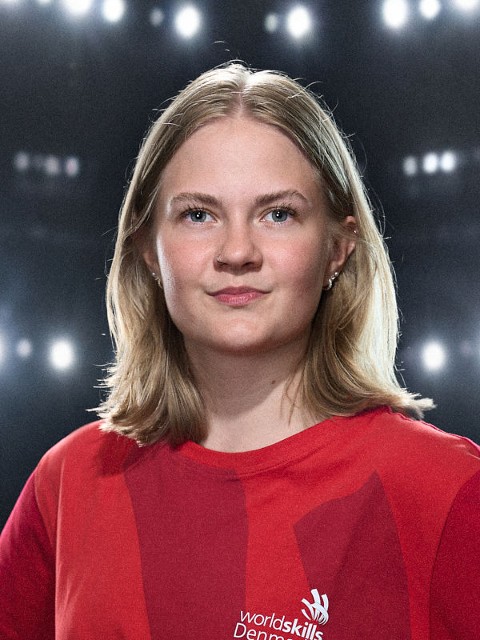 Portrait of LINNEA LIND LEHNER