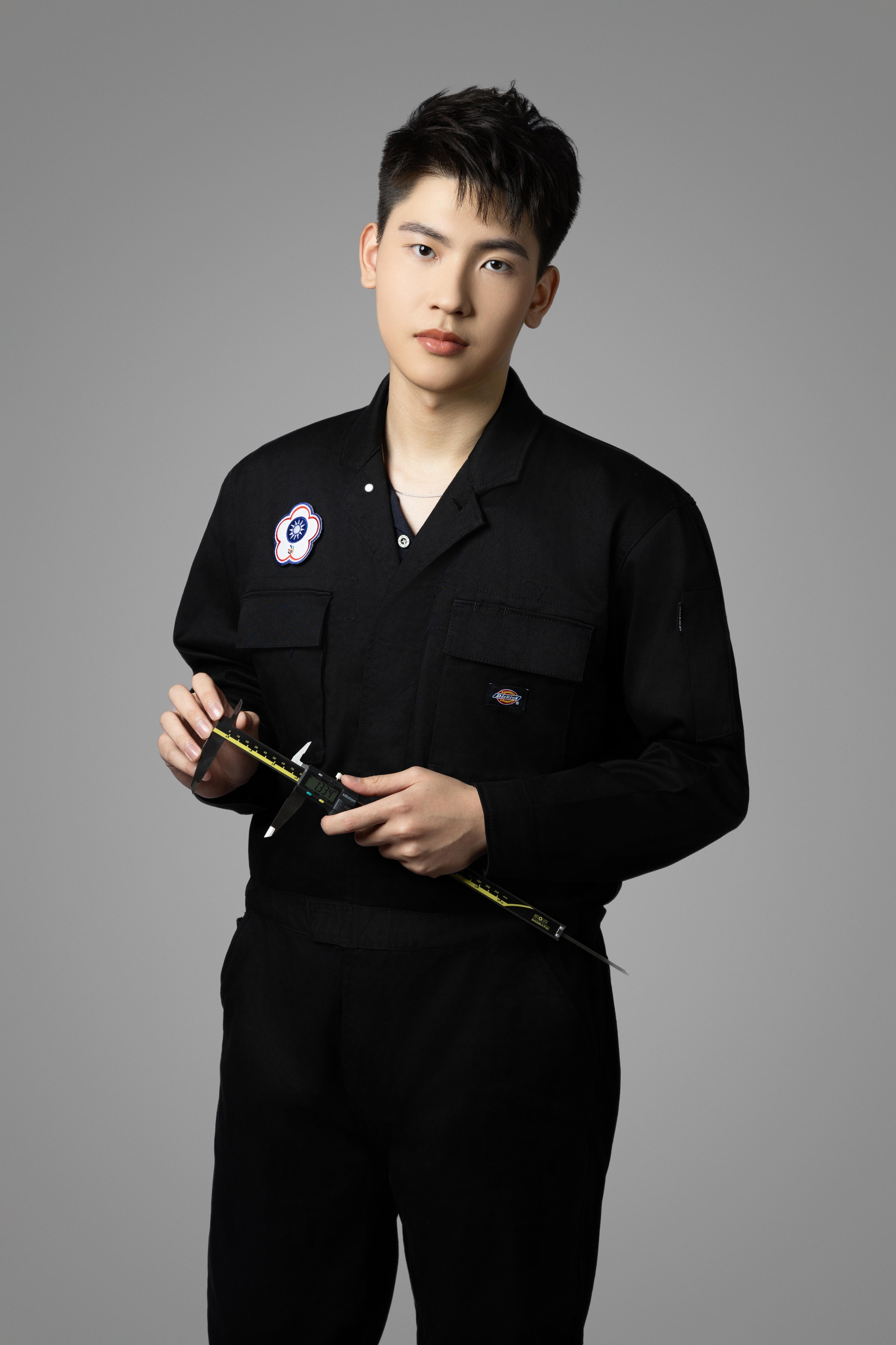 Portrait of ZONG-HENG LIN