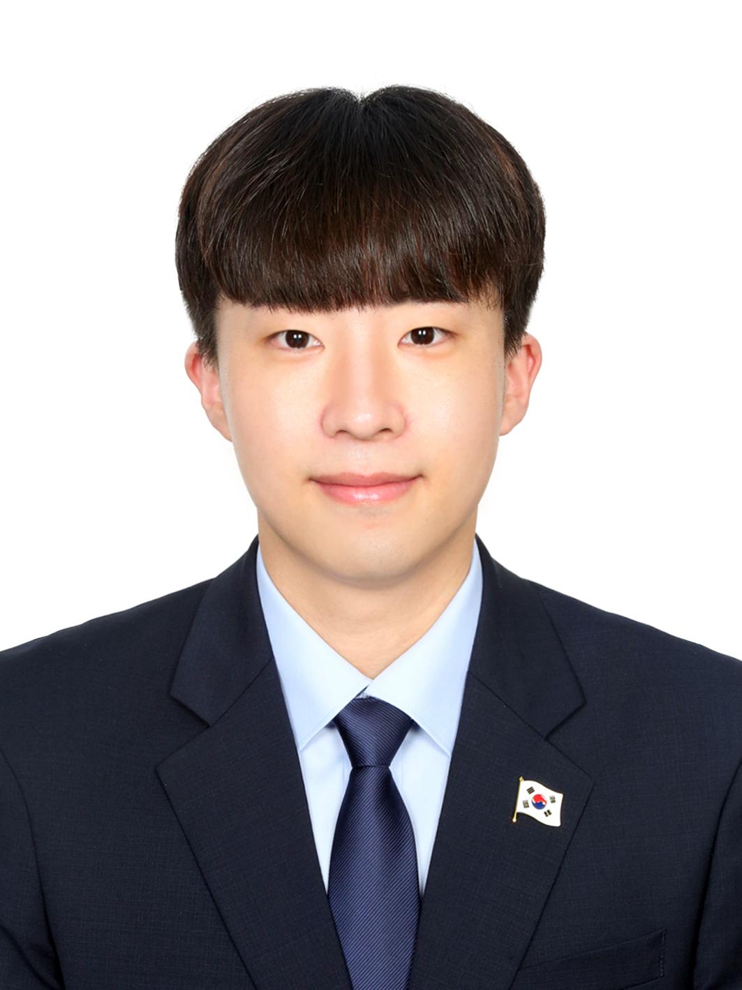 Portrait of Heewon Seo