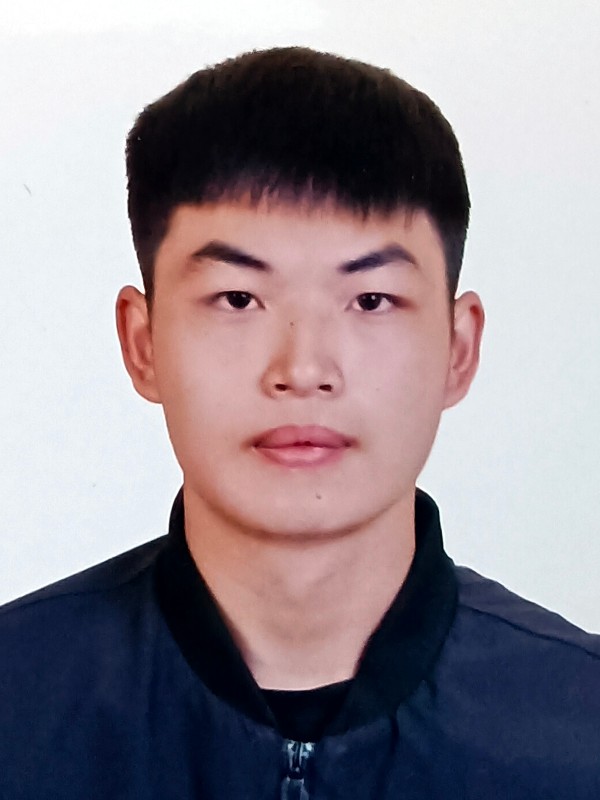 Photo of QING-TONG HONG