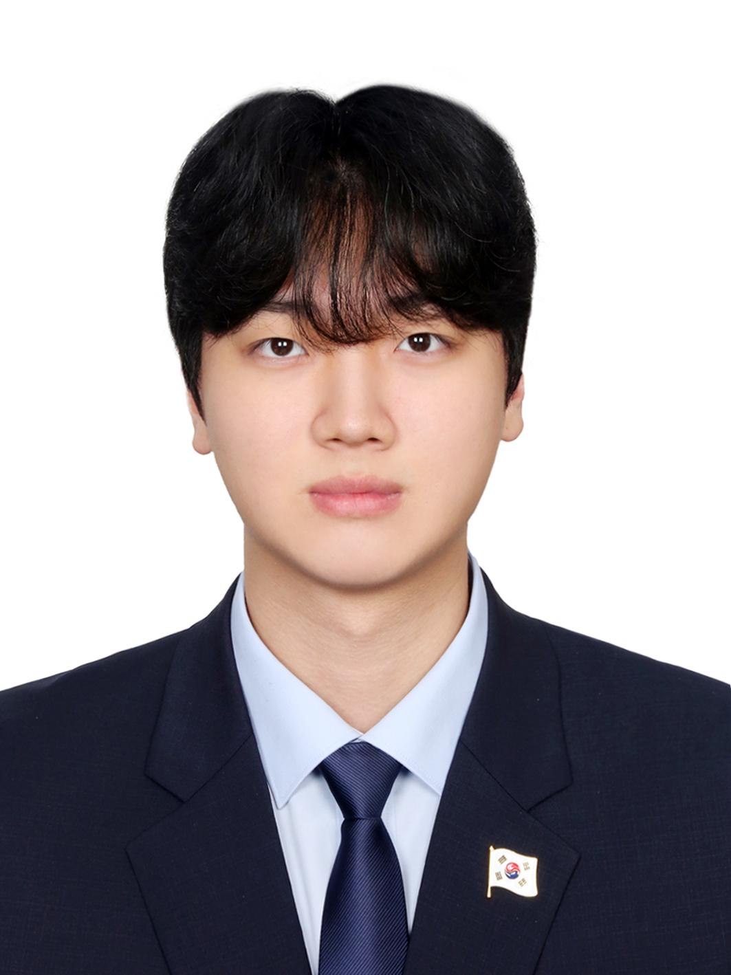 Portrait of HwiYoung Kim