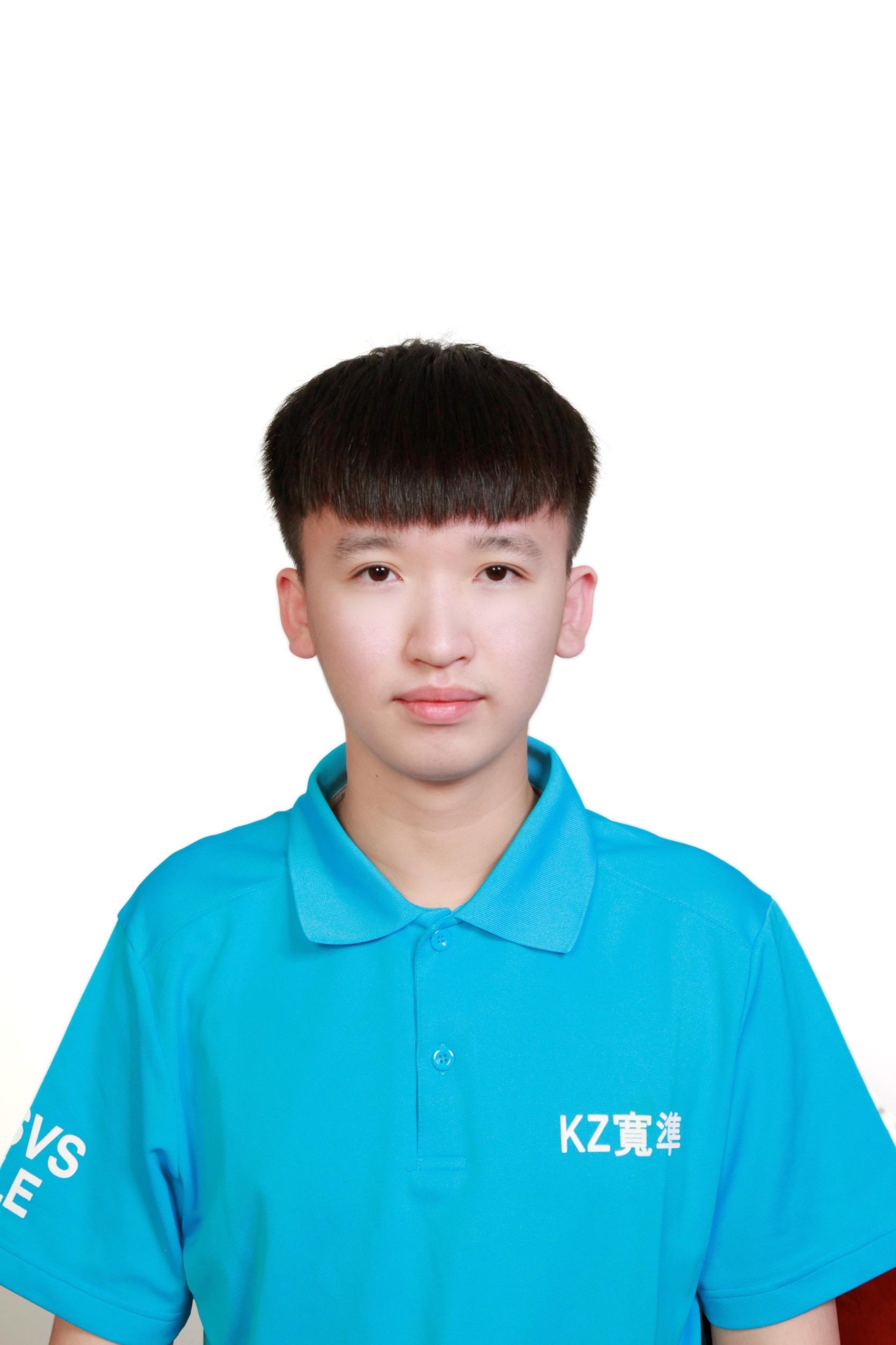 Portrait of YI-ZHI CHEN