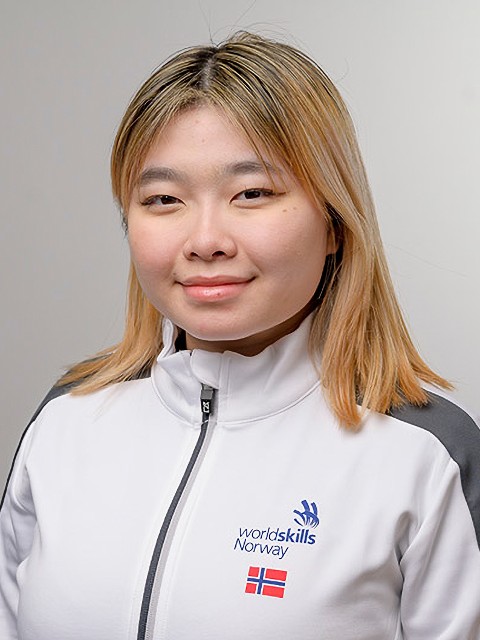 Portrait of ISABELLA NGUYEN