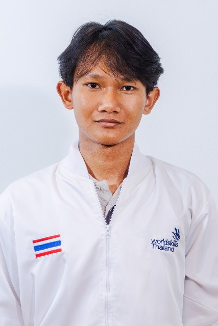 Portrait of AMONRIT CHAOWIRAT