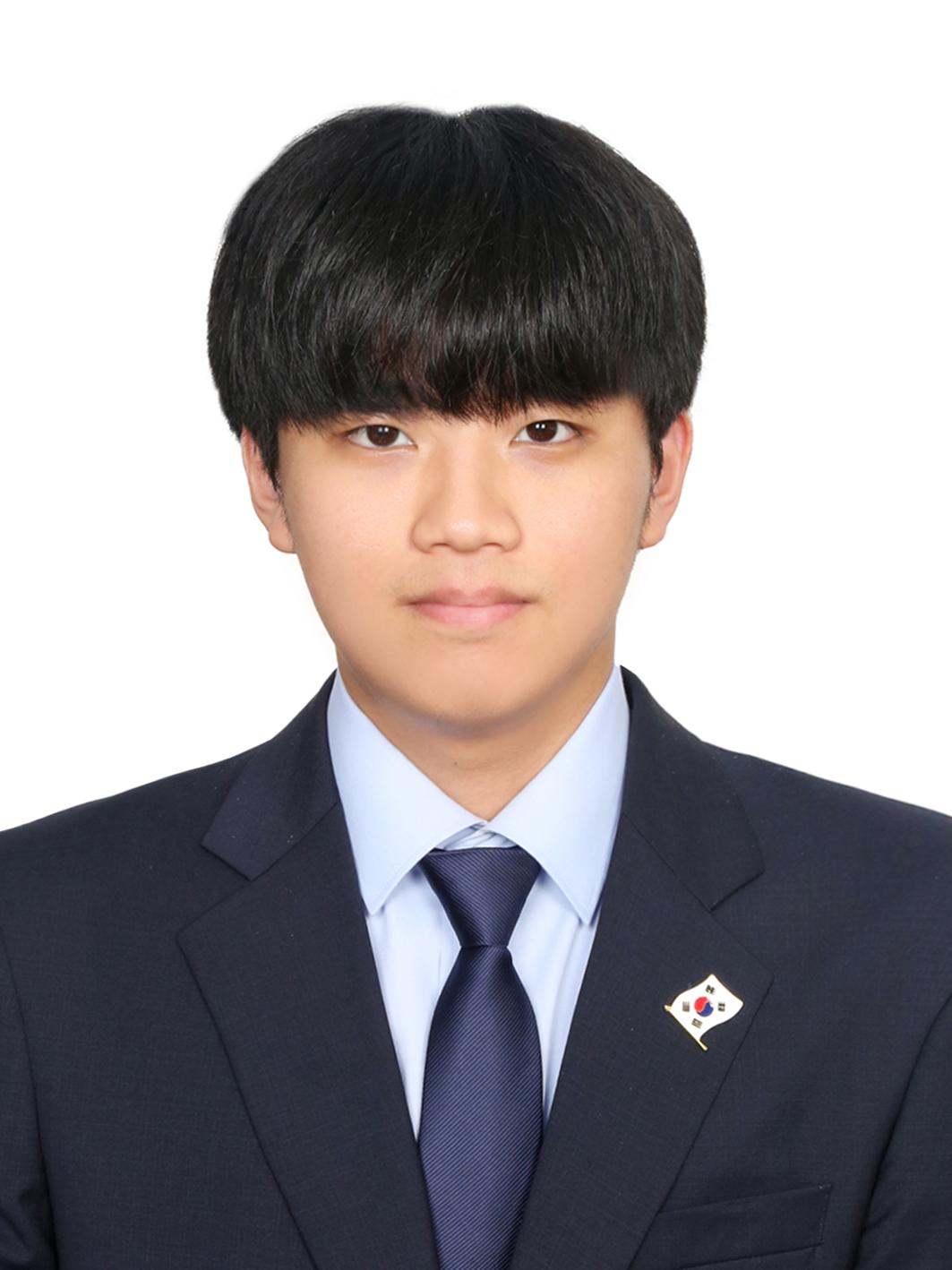 Portrait of Ryn Hur