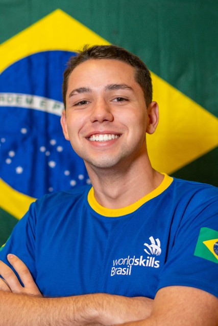 Portrait of MATHEUS HENRIQUE DOS SANTOS DA SILVA