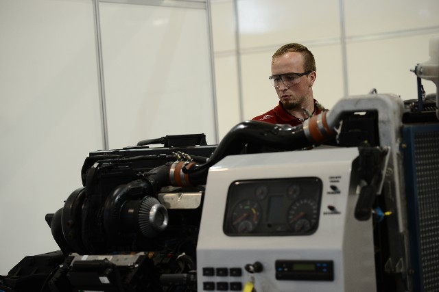 Heavy Vehicle Technology (3)