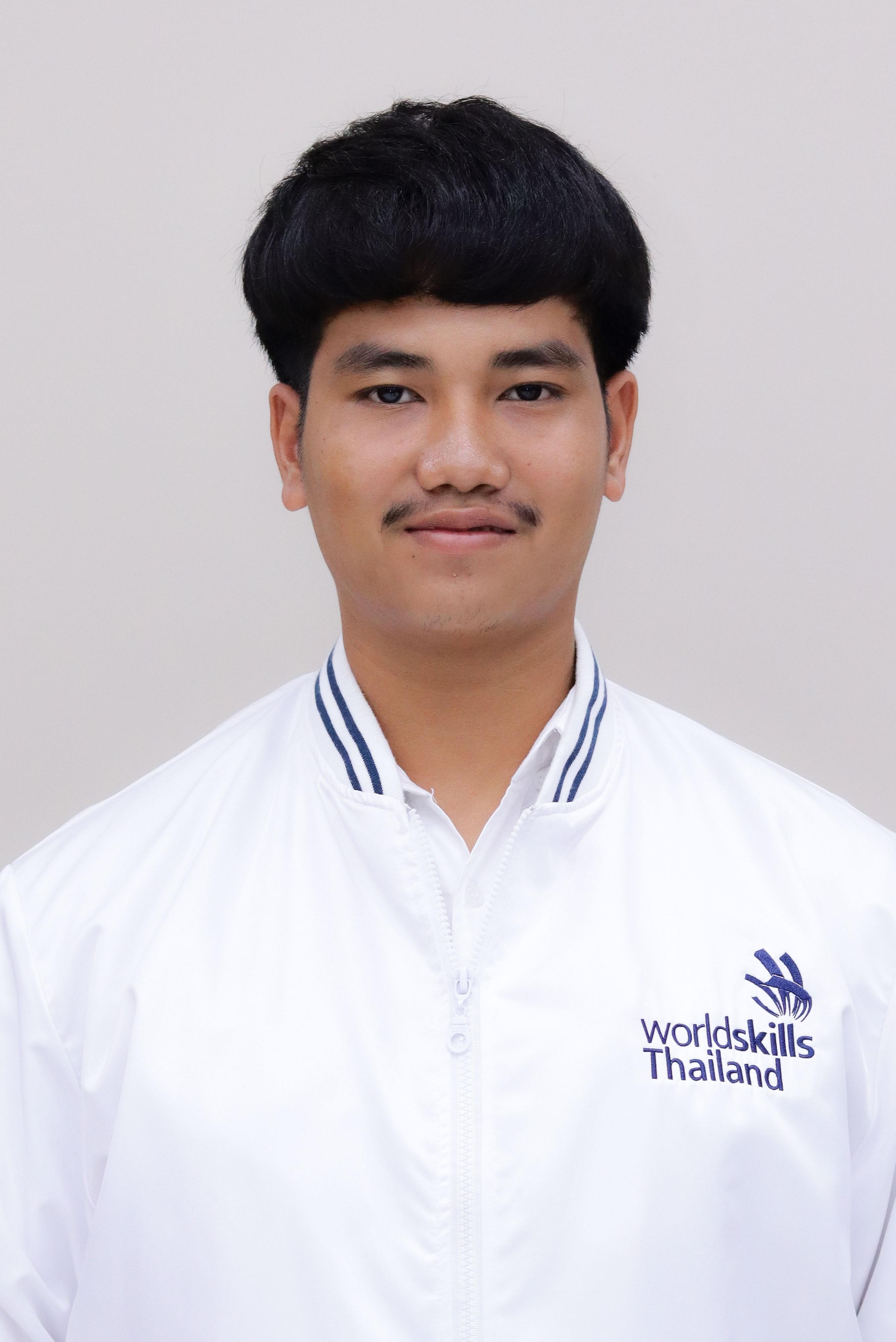 Portrait of Phuriphob Damnun