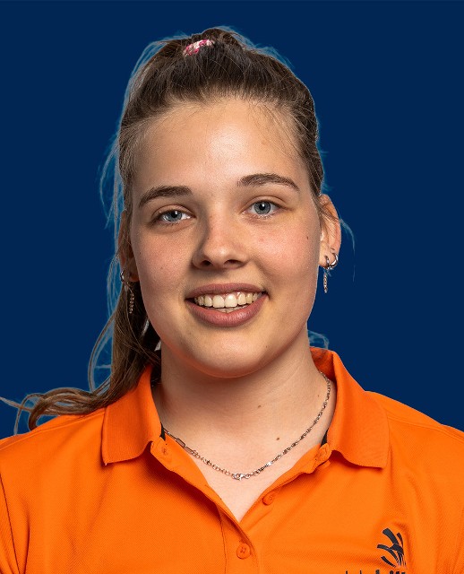 Portrait of SCHARISSA BLOMSMA