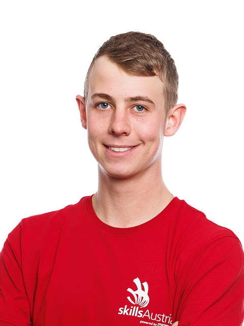 Portrait of SIMON WEISS