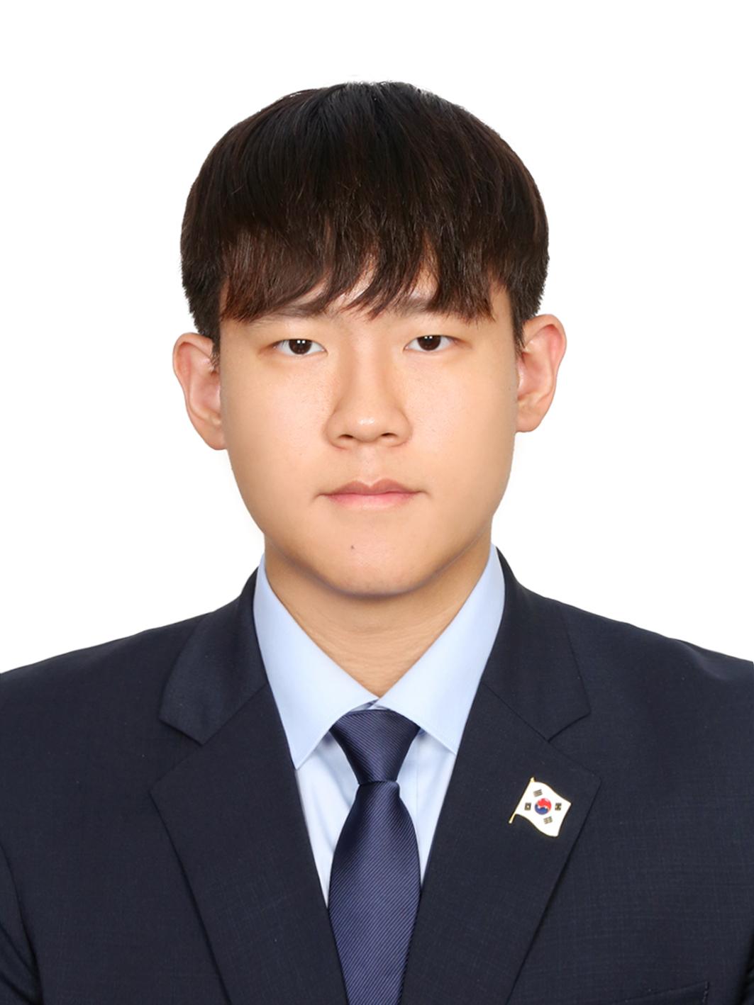 Portrait of Giseok Yoon