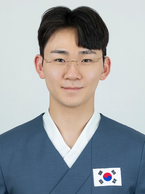 Portrait of HYUNJUN SONG