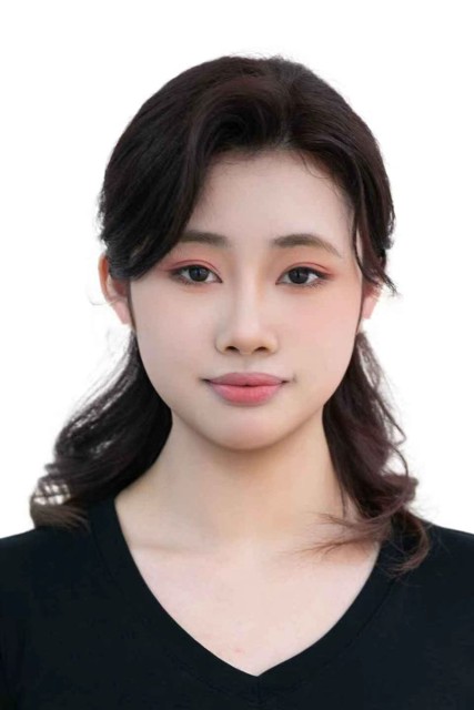 Portrait of XIN LI