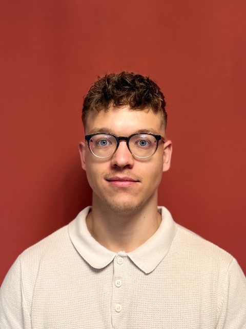 Portrait of JONAH GASPER