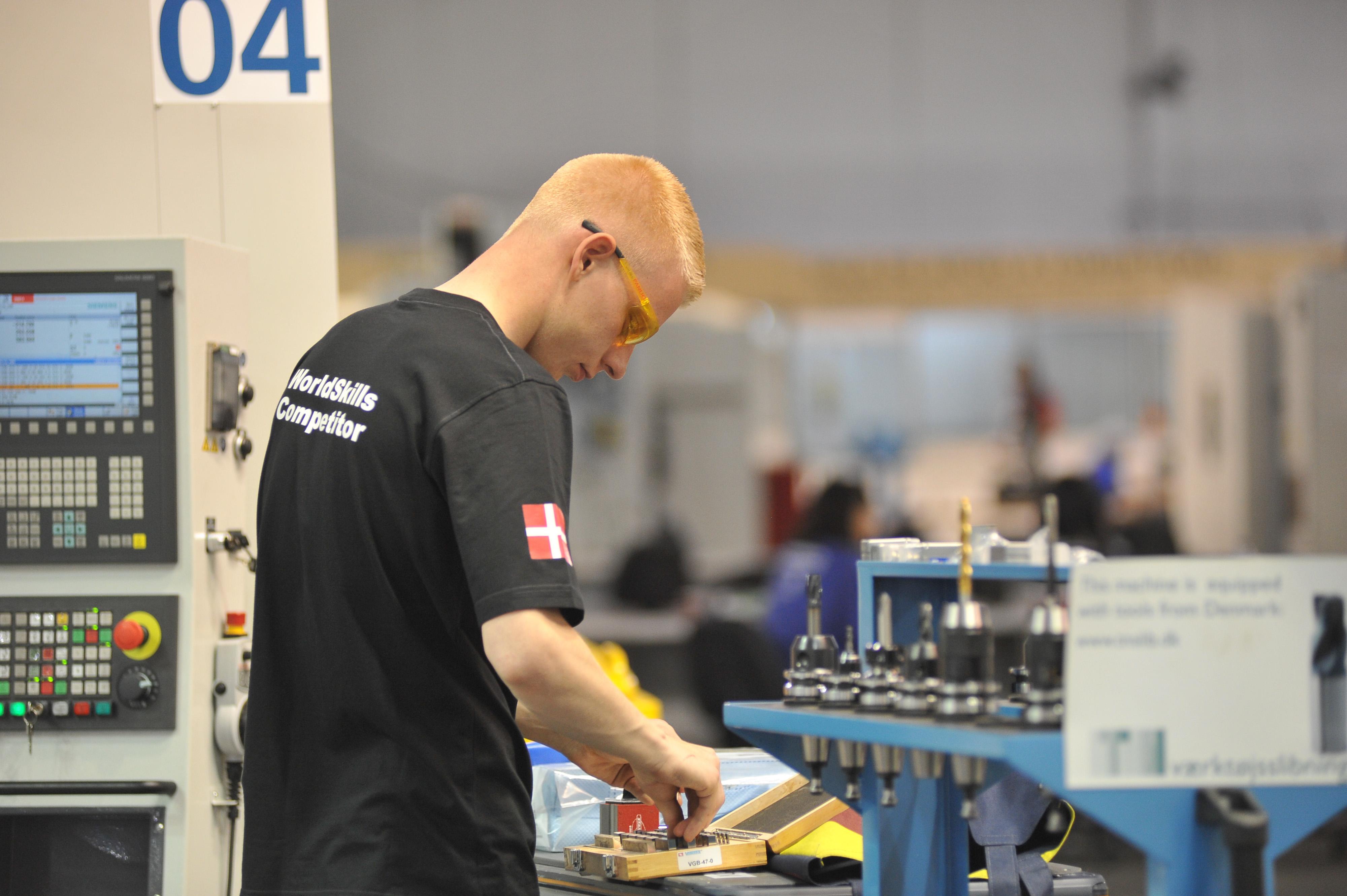 CNC Milling (2)
