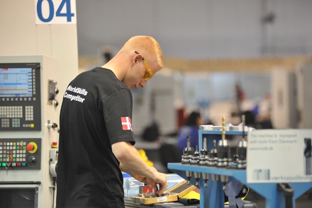 CNC Milling (2)