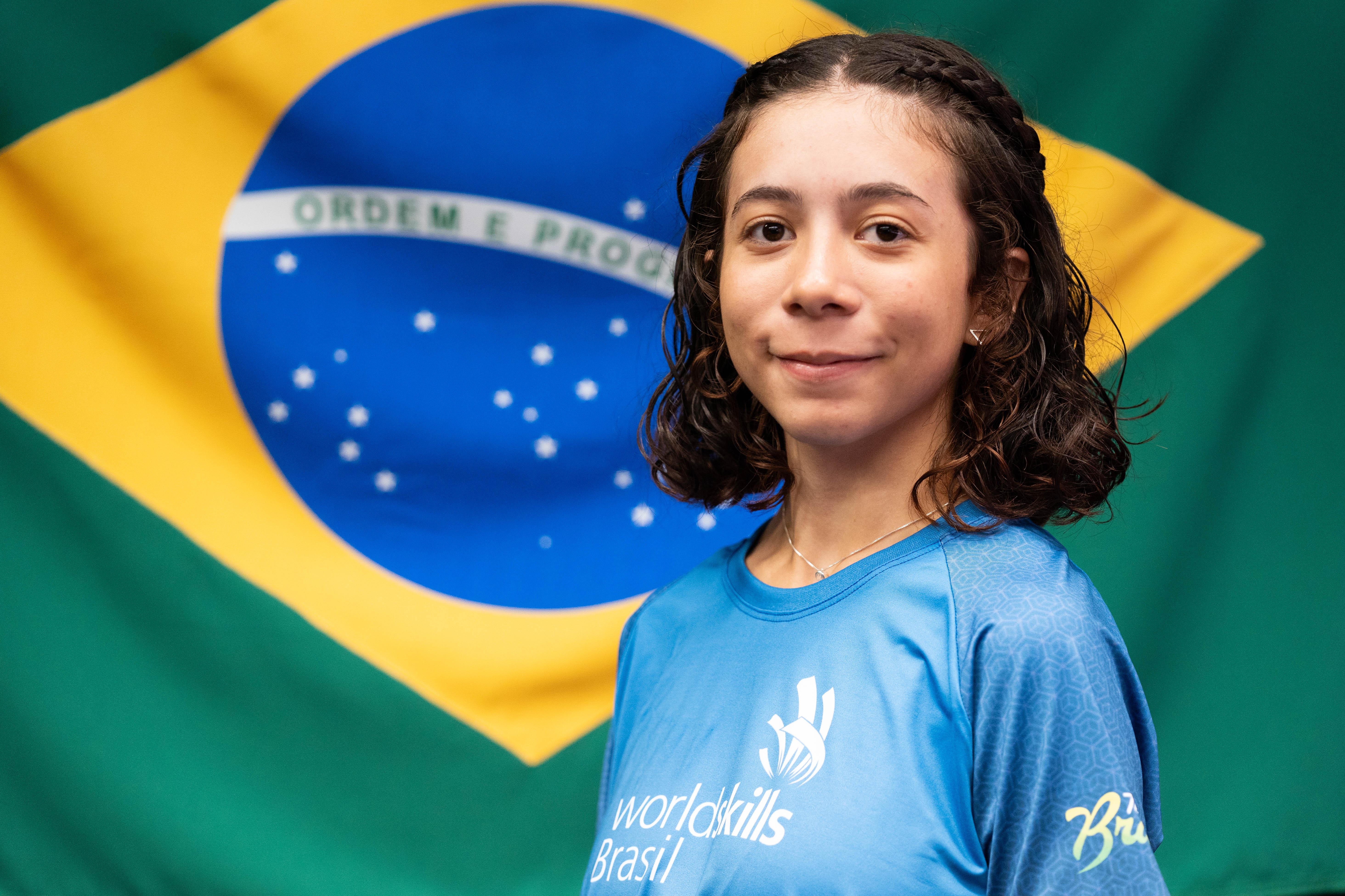 Portrait of Geovana Oliveira Correa