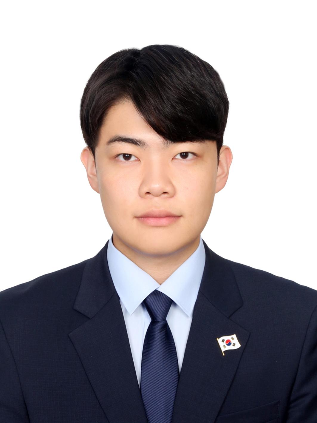 Portrait of Seunghwan Kang