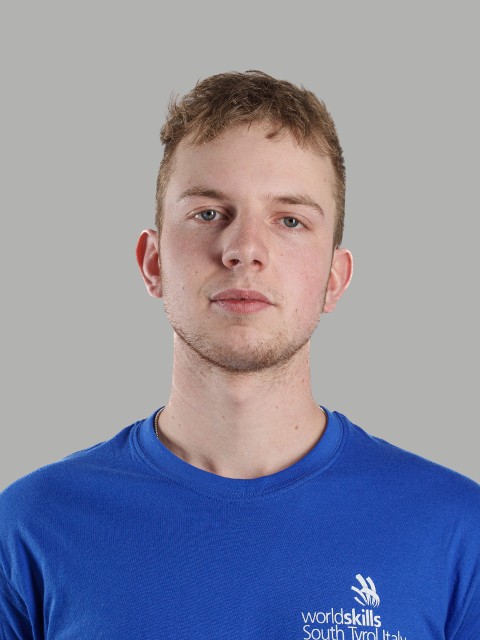 Portrait of FLORIAN FEICHTER