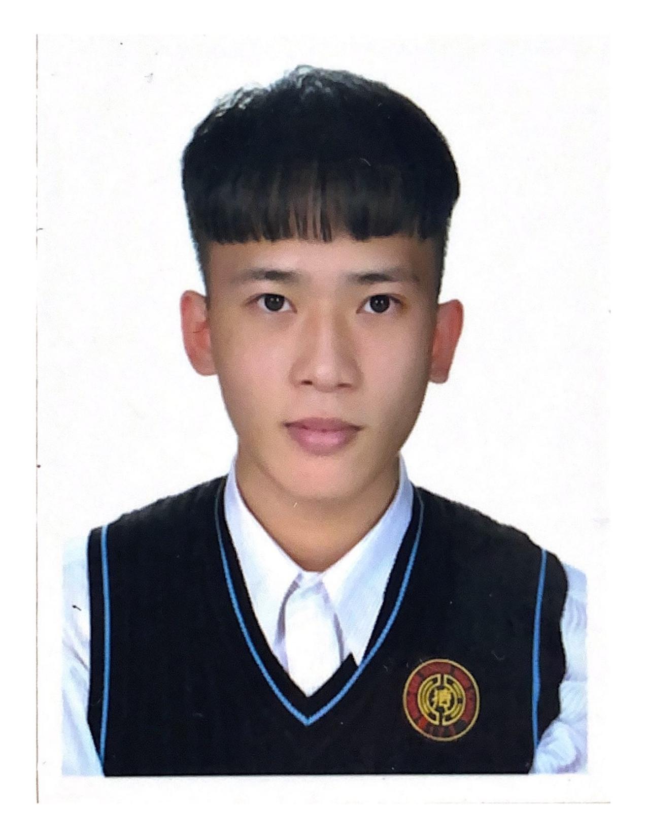Portrait of CHEN-RUEI LIU