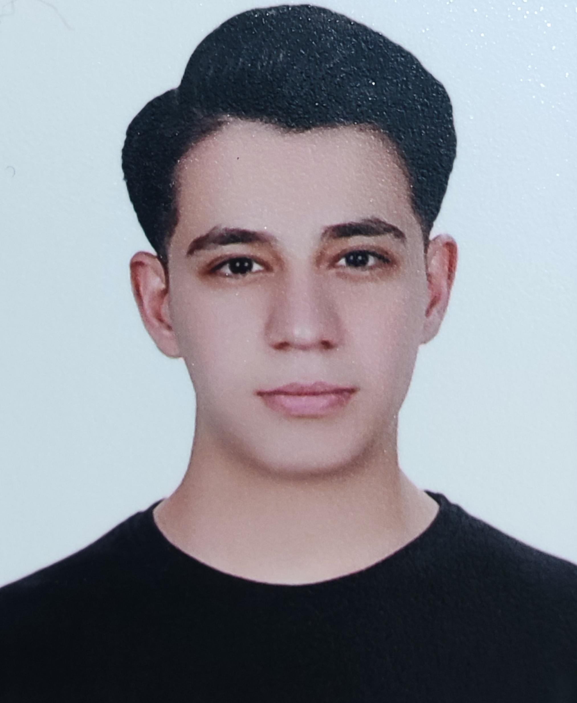 Portrait of Komeil Tamrazi