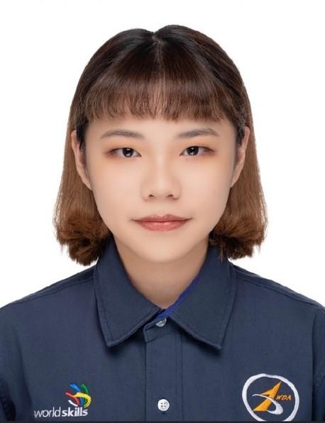 Portrait of YU-HSUAN LIU