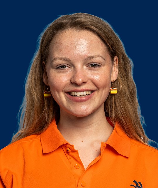 Portrait of JULIA SMIT