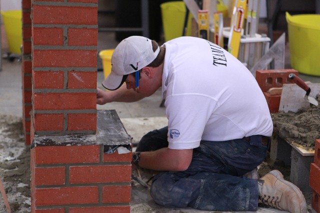 Bricklaying (3)