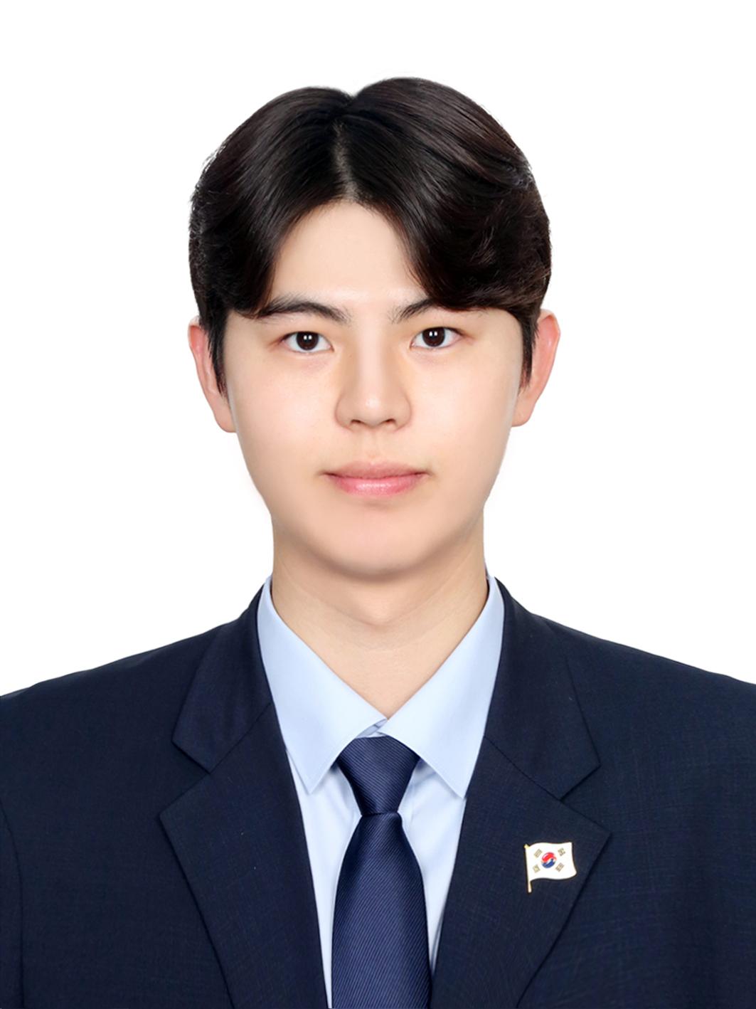 Portrait of Seungbeen Shin
