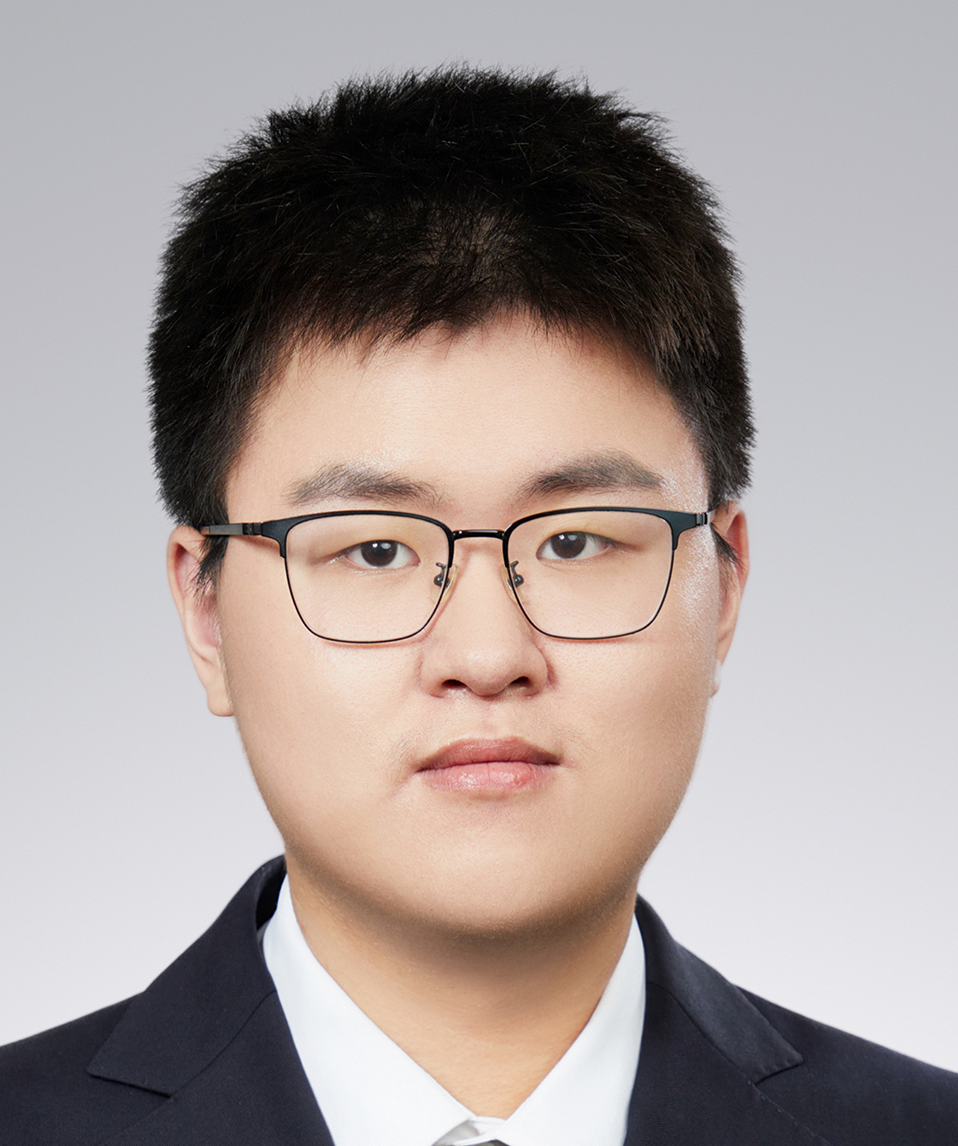 Portrait of Zerui Pang