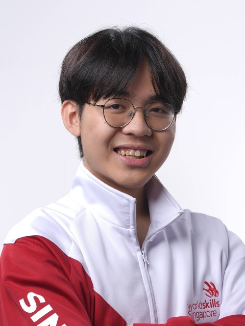Portrait of JUNRUI ESBEN MONG