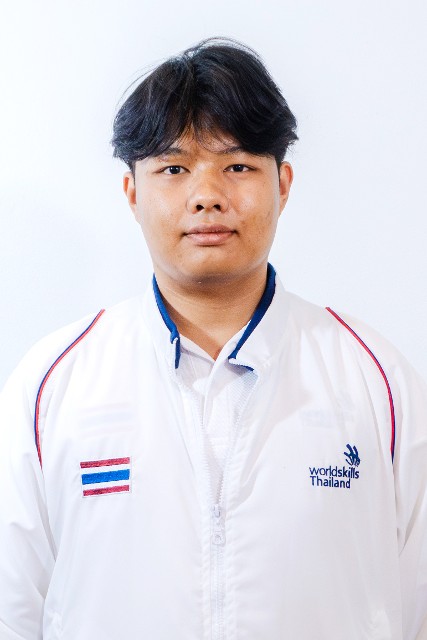 Portrait of KANATHIP KORNSUNTIA