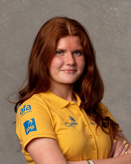 Portrait of RONJA ROOS